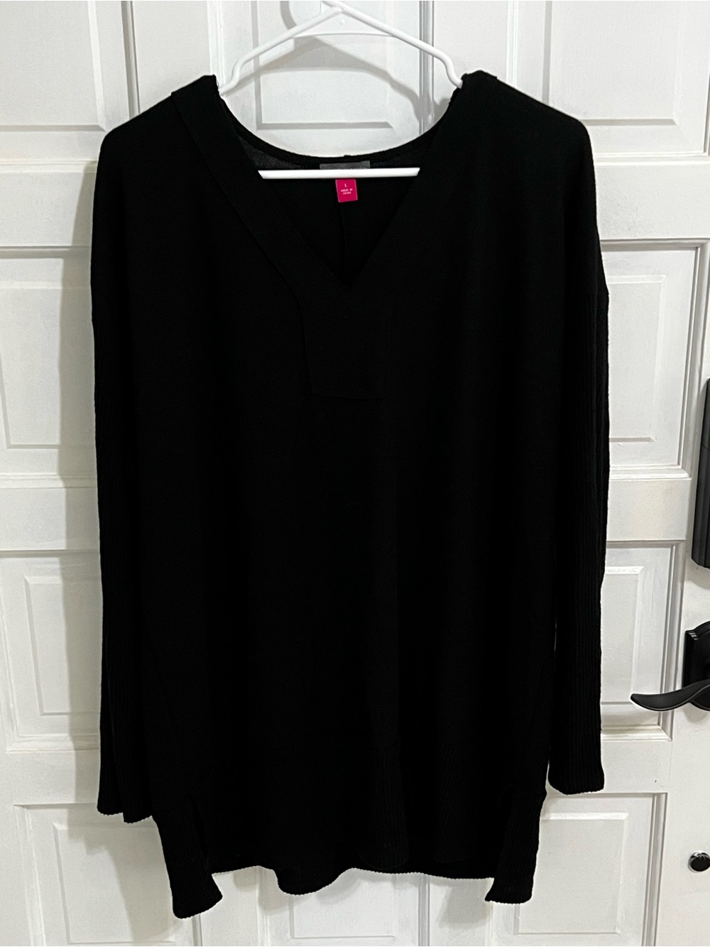 Vince Camuto Black Knit Top with Pink Size Tag